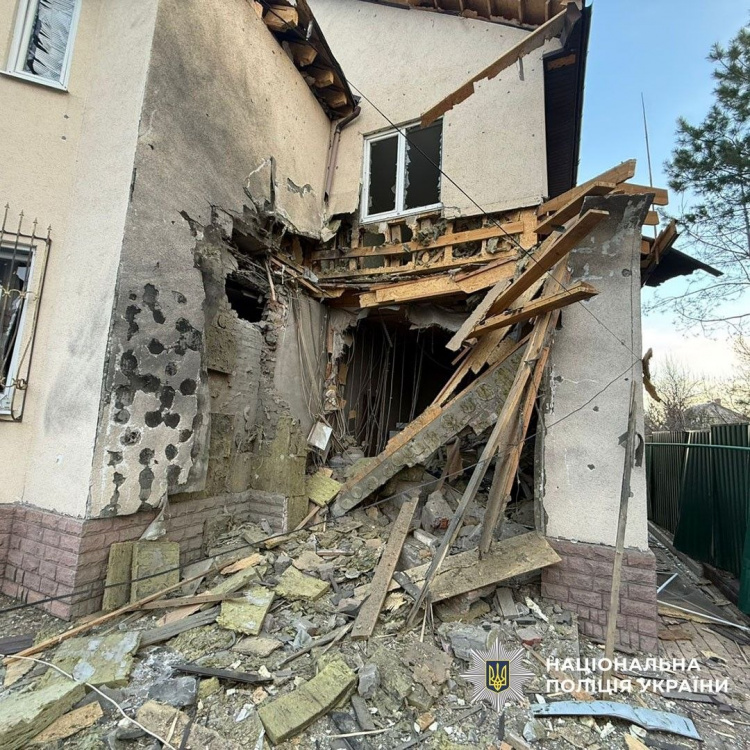 Загиблий та троє поранених: про наслідки обстрілів Донеччини 29 квітня інформує поліція