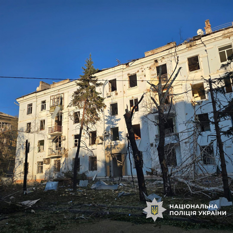 Дві людини загинули, ще 25 поранені через масовані обстріли Донеччини 14 вересня
