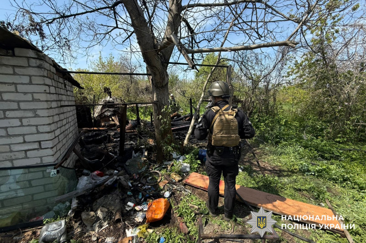 Троє людей загинуло, шестеро зазнали поранень через російські обстріли Донеччини 6 травня
