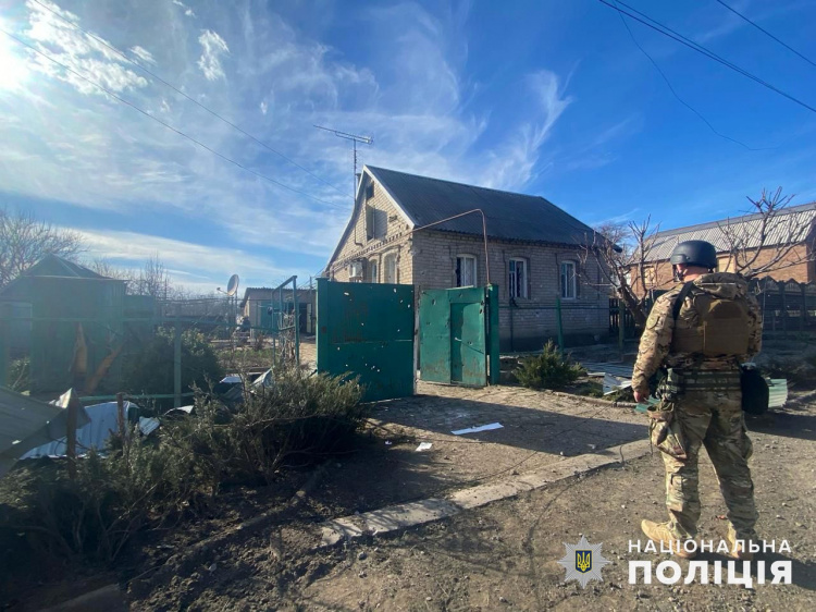 14 населених пунктів Донеччини обстріляв ворог 30 березня: дві людини загинуло, п’ятеро зазнали поранень