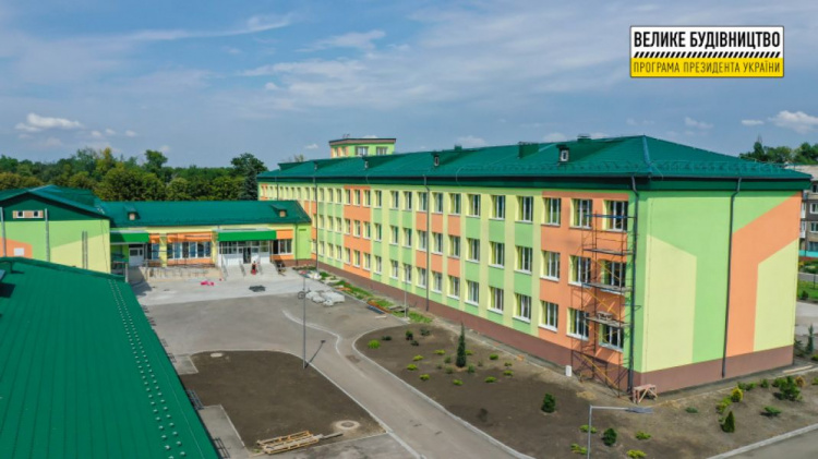 «Велике будівництво»: у Покровському районі триває реконструкція школи