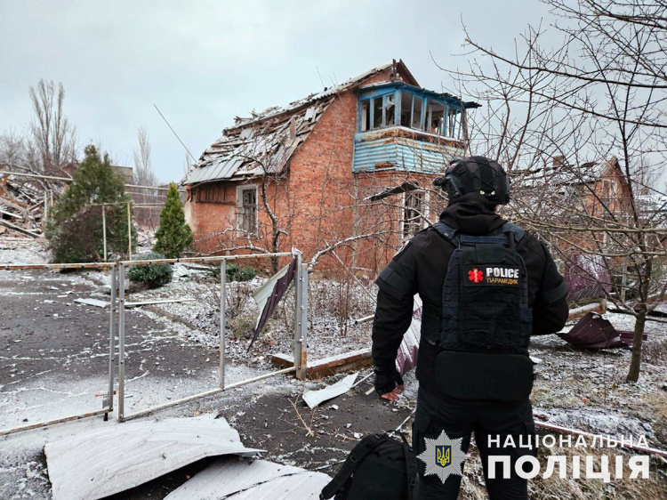 Троє поранених: стало відомо про наслідки обстрілів Донеччини 24 грудня