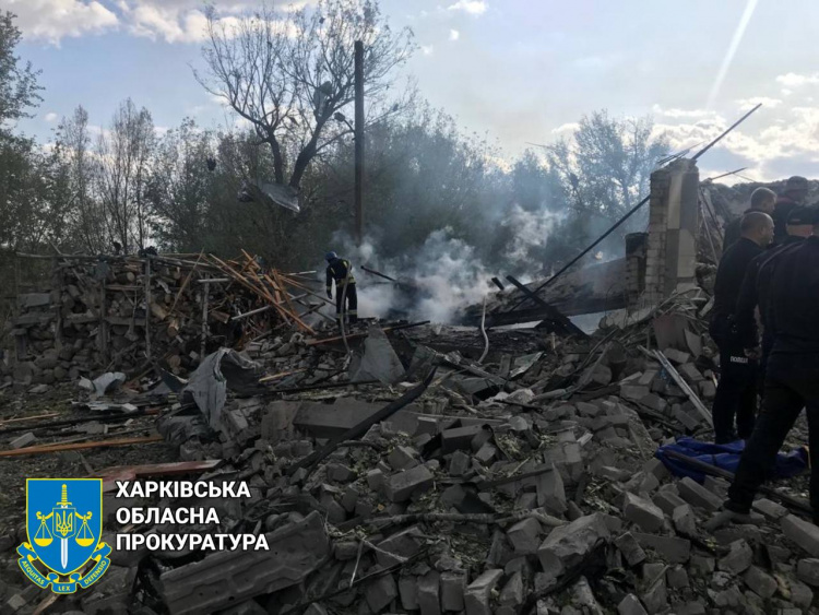 49 загиблих: російські окупанти вдарили по магазину на Харківщині (оновлено)