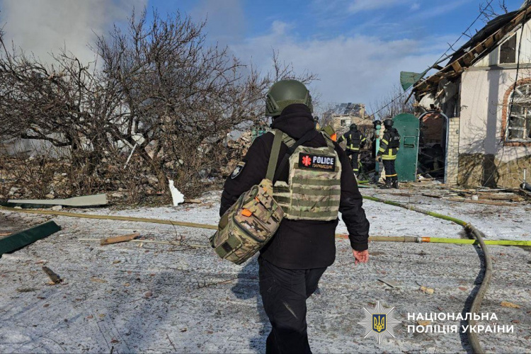 Одна людина загинула та п’ятеро поранені через російські обстріли Донеччини 11 лютого