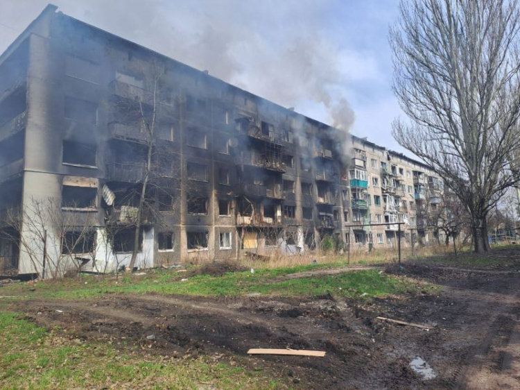 Обстріл Донеччини за добу: вбиті й поранені цивільні мешканці, 30 руйнувань