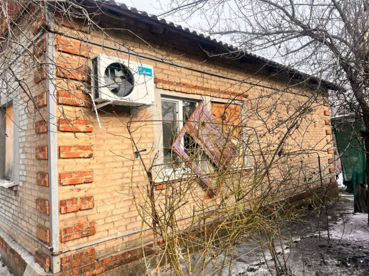 Двоє дітей зазнали поранень через російські обстріли Донеччини