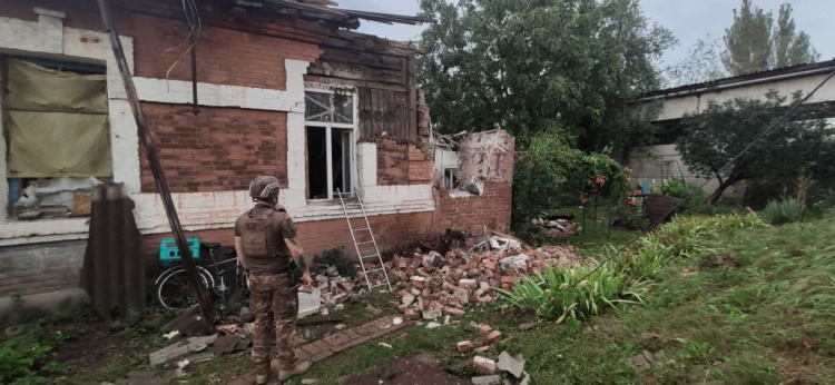 Обстріли за добу: 21 атака на 10 населених пунктів Донеччини