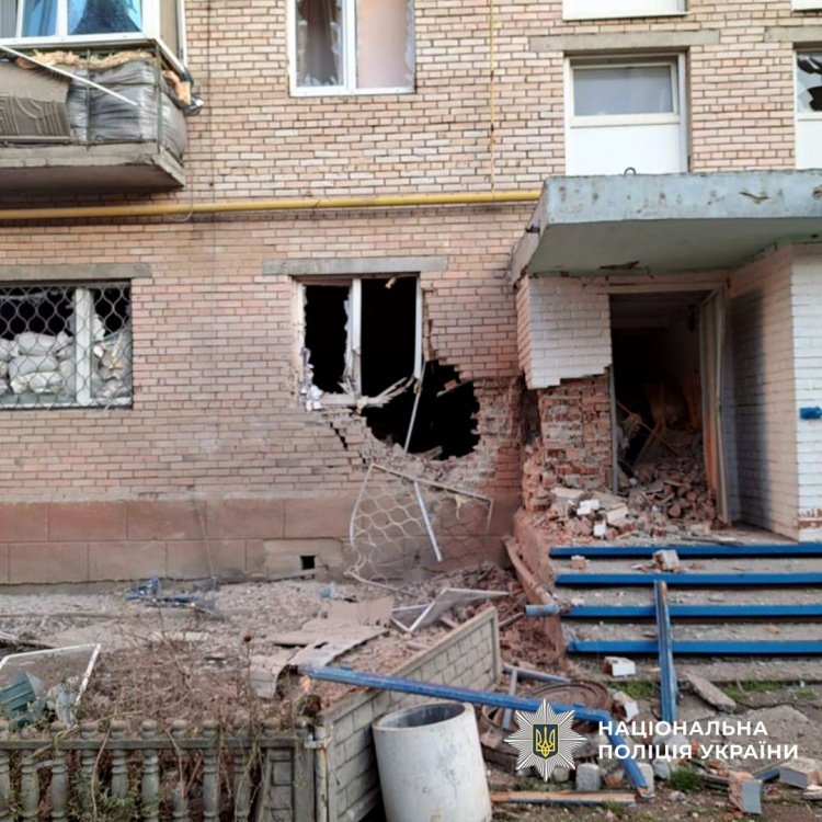 Троє поранених за добу: поліція Донеччини документує воєнні злочини рф
