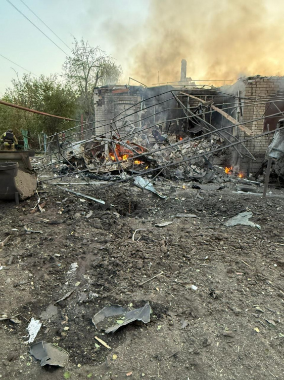 Двоє вбитих і п’ятеро поранених: росія поцілила по цивільних на Донеччині