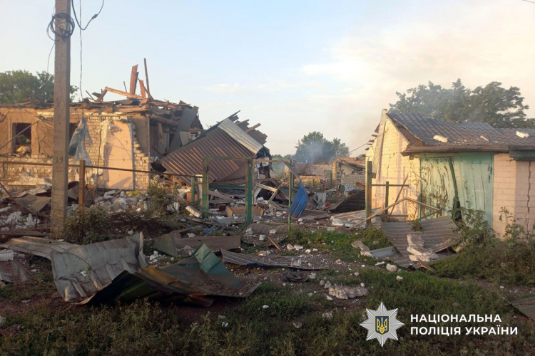 Троє загиблих і вісім поранених за добу: поліція Донеччини документує воєнні злочини рф