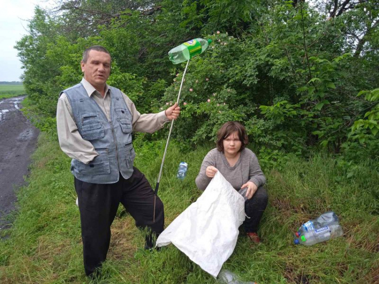 Представители Покровского общества слепых внесли свой вклад в защиту окружающей среды