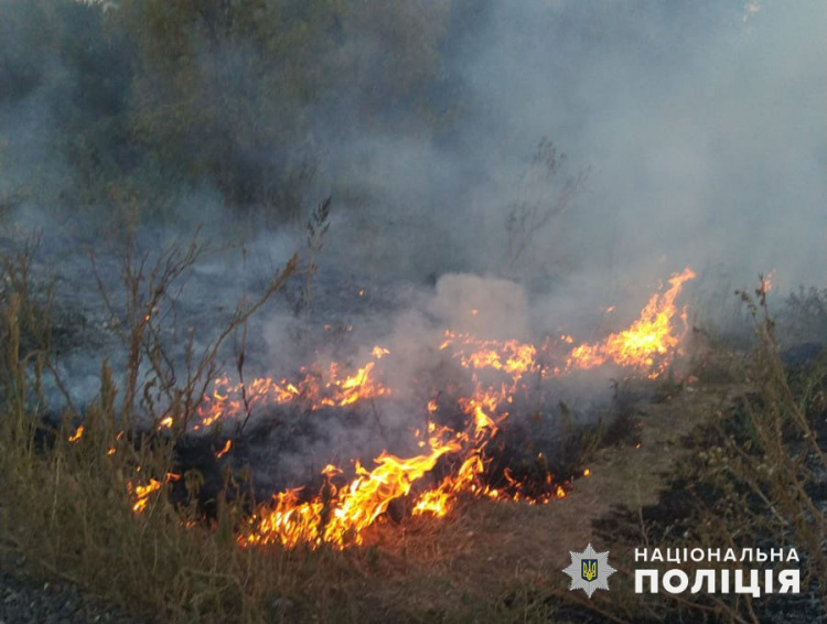 У Покровську окупанти поцілили дроном по цивільному авто, - поліція