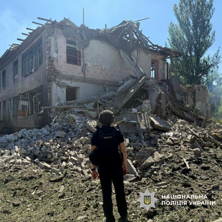 Дві людини зазнали поранень через російські обстріли Донеччини 21 серпня