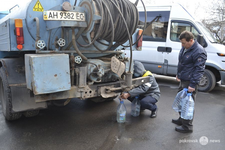 В Покровске организован подвоз воды населению. Ожидается информация об объемах повреждений на ЮДВ