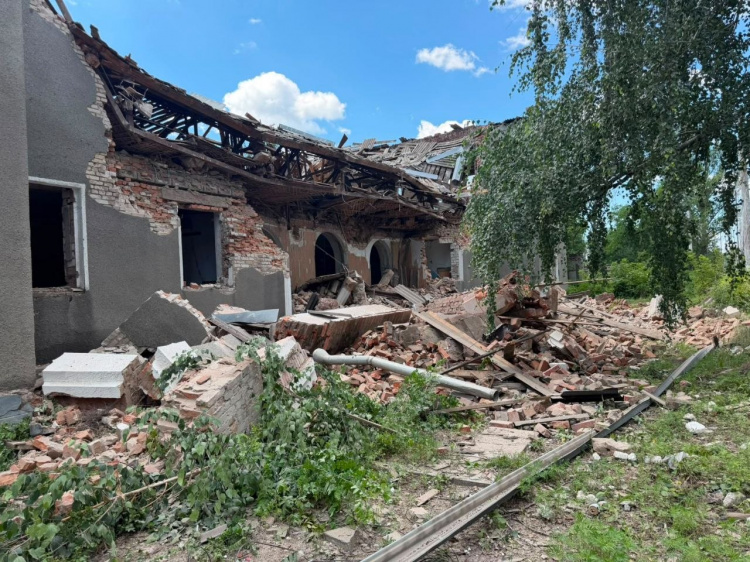 Троє поранених за добу: поліція Донеччини документує воєнні злочини рф