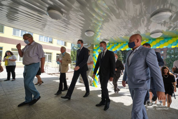 «Велике будівництво»: у Селидовому відкрито оновлену опорну школу