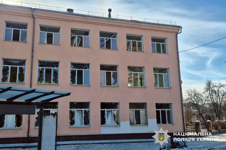 Одна людина загинула та п’ятеро поранені через російські обстріли Донеччини 11 лютого