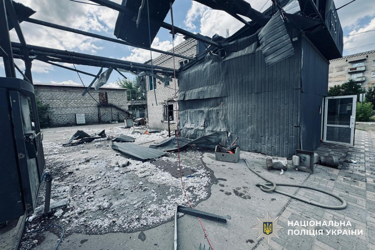 Протягом доби росіяни вбили трьох жителів Донеччині, ще 13 людей зазнали поранень