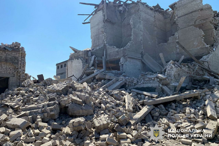Сім цивільних поранені на Донеччині за добу внаслідок обстрілів