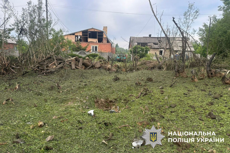 Загиблий та 6 поранених: 19 травня росіяни атакували 10 населених пунктів Донеччини