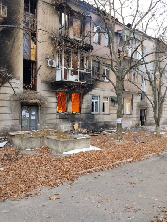 Про чергові жертви та пошкодження на Донеччині через ворожі обстріли повідомляє поліція