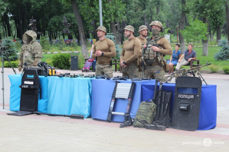 В Покровске торжественно отметили День Национальной полиции