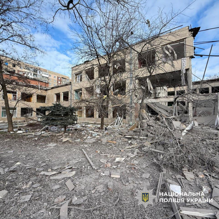 Дев’ять людей зазнали поранень на Донеччині 25 листопада