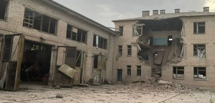 Загиблий і 13 поранених: про наслідки атак на Донеччину 28 травня повідомили в поліції