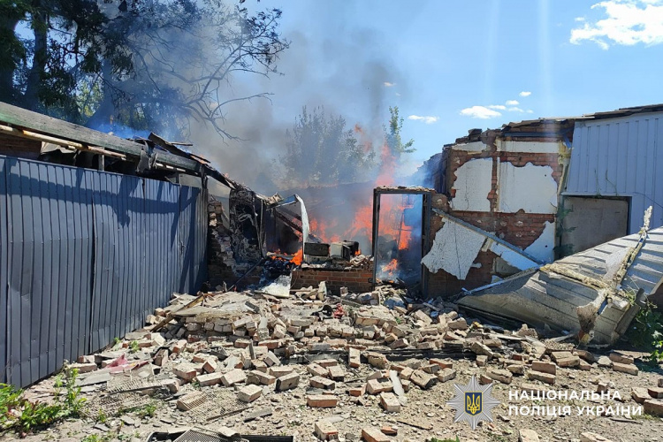 На Донеччині шестеро людей зазнали поранень внаслідок російських атак 7 липня