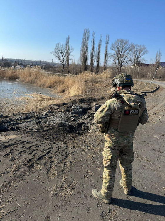 19 бомб скинули росіяни на Донеччину за добу поранено трьох мирних жителів