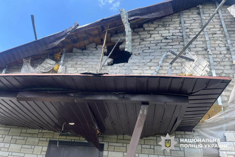 За добу окупанти обстріляли 16 населених пунктів Донеччини, вбили людину, ще 7 – поранили