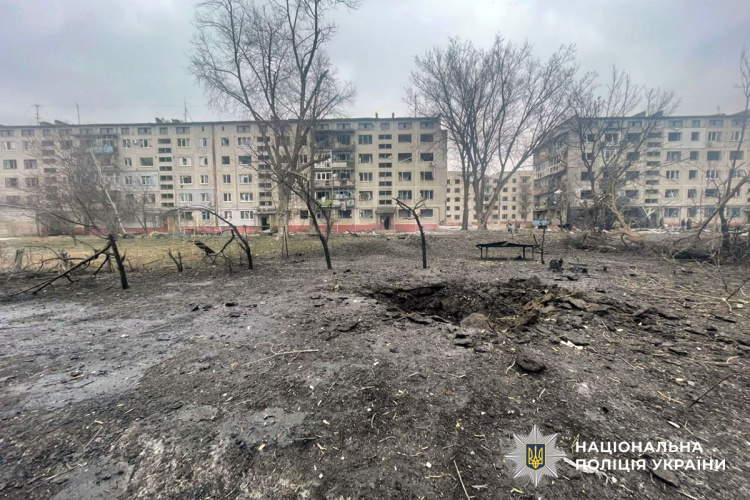 Росіяни вбили на Донеччині п’ятьох людей, серед яких – дитина, ще 12 осіб зазнали поранень