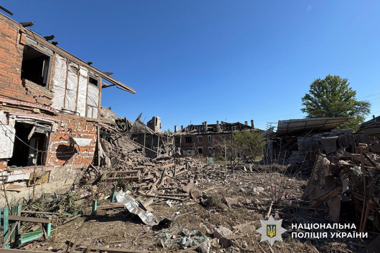 Встановлено інформацію про 4 загиблих в Покровську: поліція – про наслідки обстрілів Донеччини