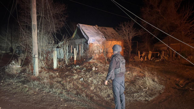 Двоє загиблих і двоє поранених за добу: наслідки ударів росії по мирних жителях Донеччини