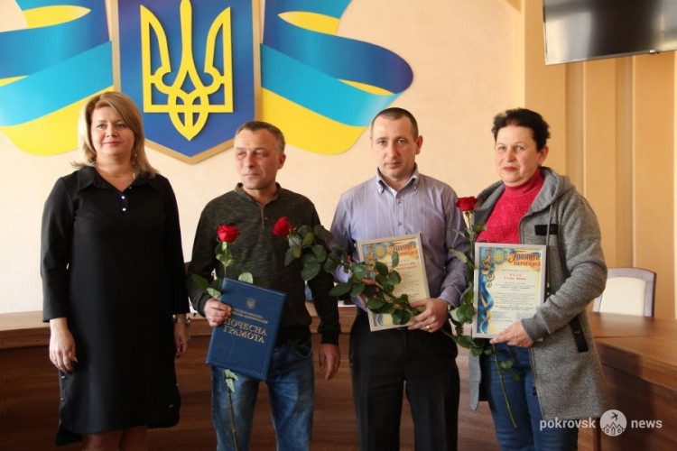 В Покровске поздравили работников ЖКХ с профессиональным праздником
