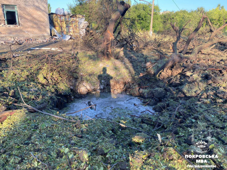 У Покровську внаслідок обстрілу пошкоджено інфраструктурні та промислові об’єкти