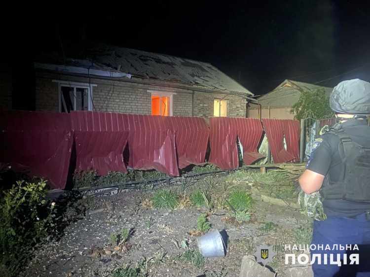 Четверо людей загинуло та 14 поранено внаслідок обстрілів Донеччини за минулу добу