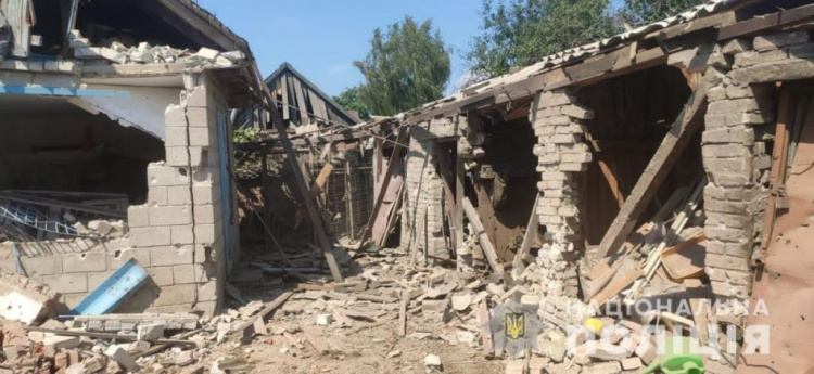 Російські окупанти знищили на Донеччині ще два навчальних заклади – поліція Донеччини