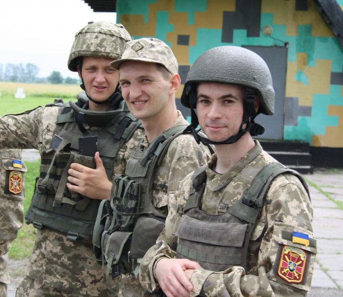 Надійний захист держави – студенти військової кафедри ДонНТУ пройшли польовий вишкіл