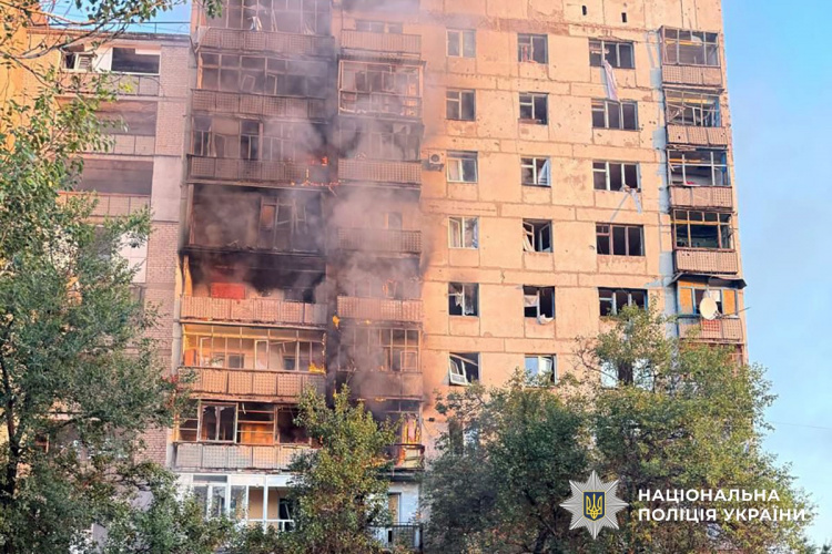 Дві людини загинули, семеро зазнали поранень унаслідок обстрілів Донеччини 22 серпня