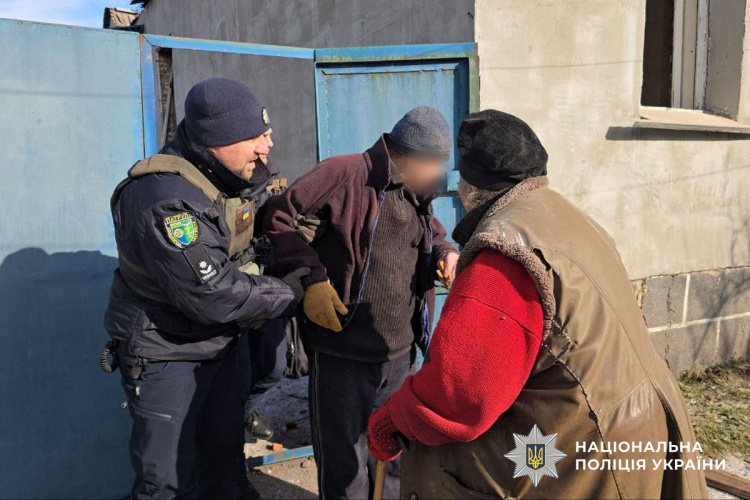 Одна людина загинула та п’ятеро поранені через російські обстріли Донеччини 11 лютого