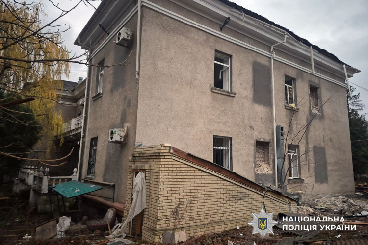 За добу росіяни обстріляли 9 населених пунктів Донеччини, поранили цивільну людину