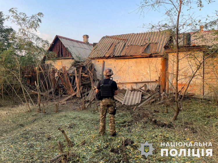 Вбили двох людей і п'ятьох поранили: окупанти продовжують обстріл мирних мешканців Донеччини
