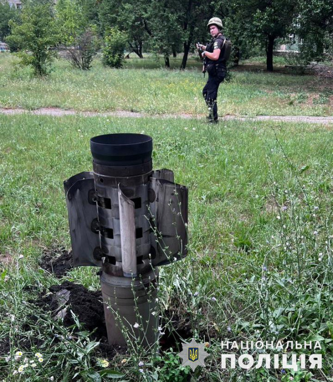 Мирноград та Новоекономічне – під ударами авіабомб: поліція повідомила про обстріли Донеччини минулої доби