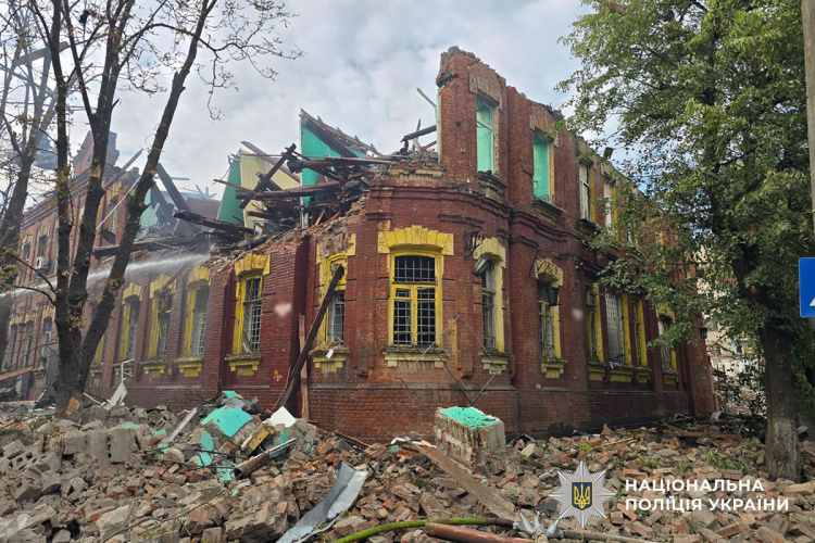 Через масовані обстріли Донеччини 25 серпня одна людина загинула, 34 зазнали поранень