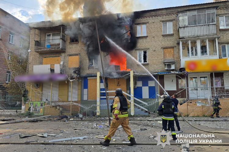 Одна людина загинула, 9 зазнали поранень внаслідок ворожих обстрілів Донеччини 5 серпня