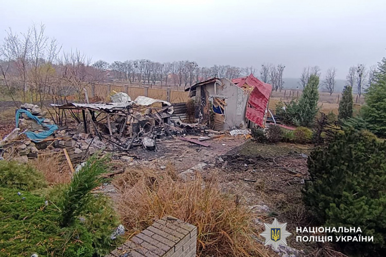 Двоє людей постраждали внаслідок обстрілів Донеччини 17 листопада