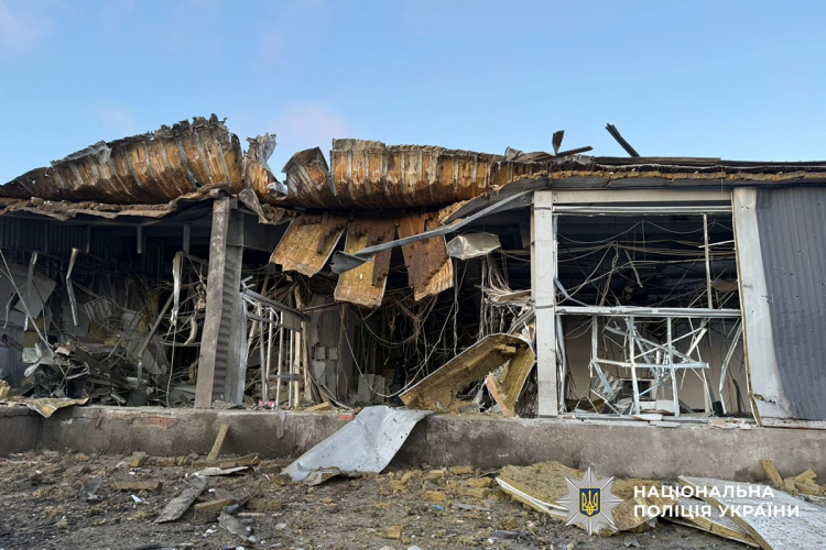 Через російські обстріли на Донеччині поранено жінку