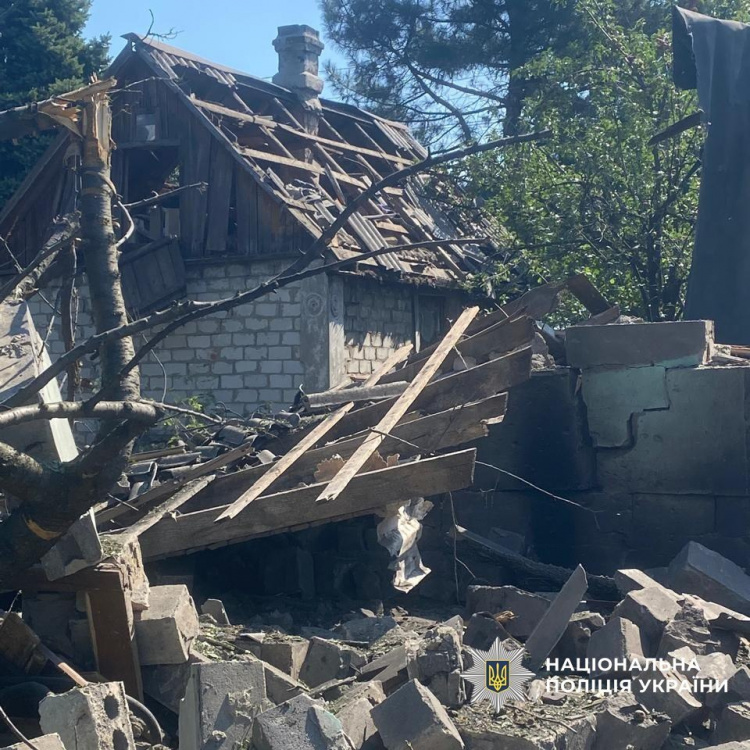Ще 11 жителів Донеччини стали жертвами російських обстрілів