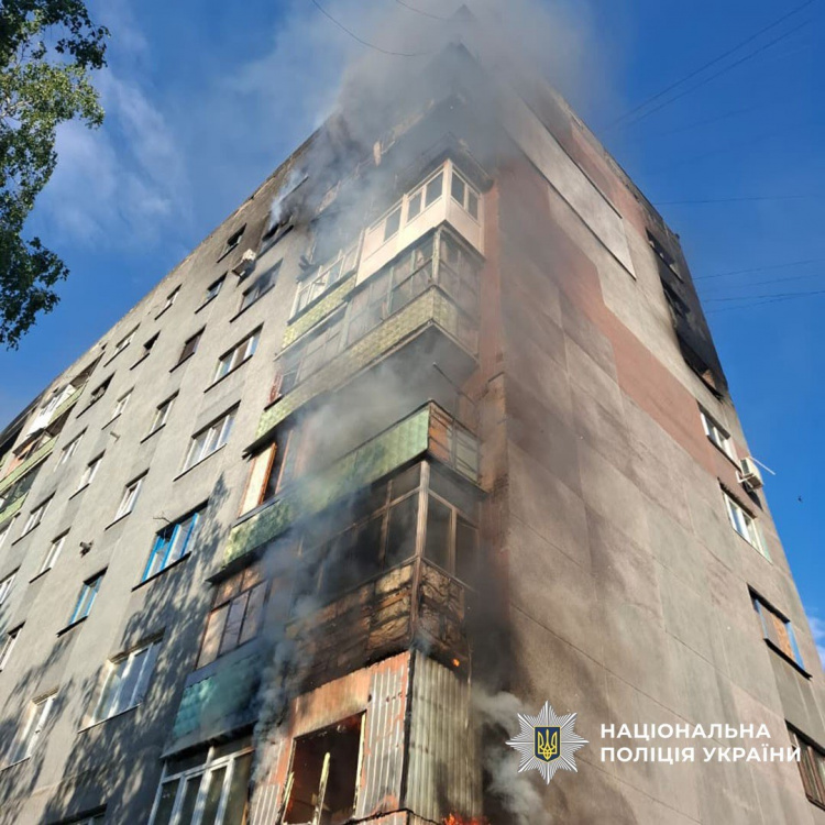 Дві людини загинули, ще чотири поранені через російські обстріли Донеччини 17 червня